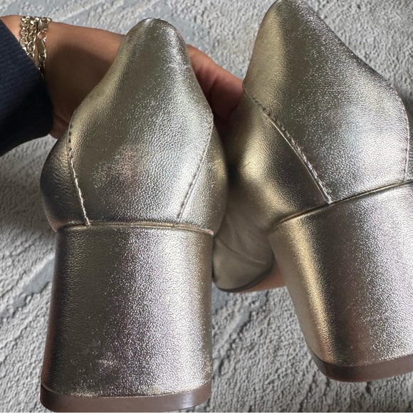 Naturalizer Malynn gold pointed Toe Pumps leather slip on low block heel 9.5 W - Picture 7 of 14